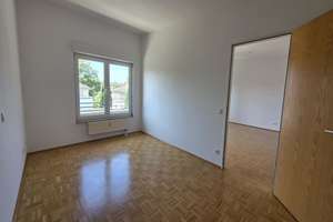 Seniorenwohnung im Lindenhof - toller Ausblick fast mitten in der Stadt – Potsdamerstr. 41, 42651 Solingen-Mitte, Solingen – Vorschaubild 4