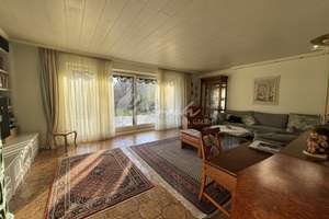 Gepflegtes Einfamilienhaus mit Balkon, sonniger Terrasse, Teich, ruhige Lage – Wendelsteinstraße 25, 86163 Hochzoll-Nord, Augsburg – Vorschaubild 2