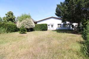 Bezugsfreier Bungalow mit Hobbyraum als 4. Zimmer in ruhiger Wohnlage