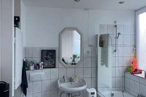 Schöne 3 Zimmer Wohnung in Holtenauer Straße in denkmalgeschütztem Haus mit weißer EBK – Holtenauer Straße 240, 24106 Wik, Kiel – Vorschaubild 22
