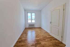 Großzügige 3-Zimmer-Wohnung mit Wintergarten, privater Dachterrasse und Blick ins Grüne – Buckower Damm 189, 12351 Britz, Berlin – Vorschaubild 9