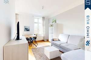 ++ Bezugsfrei ab Herbst: Traumhafte Altbauwohnung mit sonnigem Balkon am Stadthafen ++