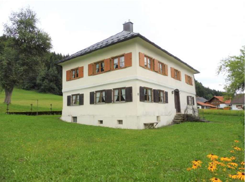 Immobilie in Oberstaufen - Wunderschönes Grundstück mit Wohnhaus zu verkaufen! - Bild 0