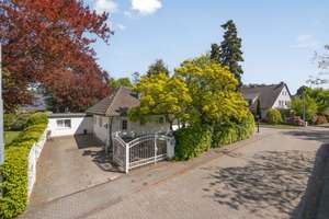 Exklusive Lage, viel Privatsphäre und Raum für Visionen vom perfekten Zuhause mit großem Grundstück – Die vollständige Adresse der Immobilie erhältst du vom Anbieter., 40489 Angermund, Düsseldorf – Vorschaubild 4