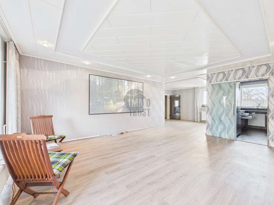 Großzügiges Wohnzimmer