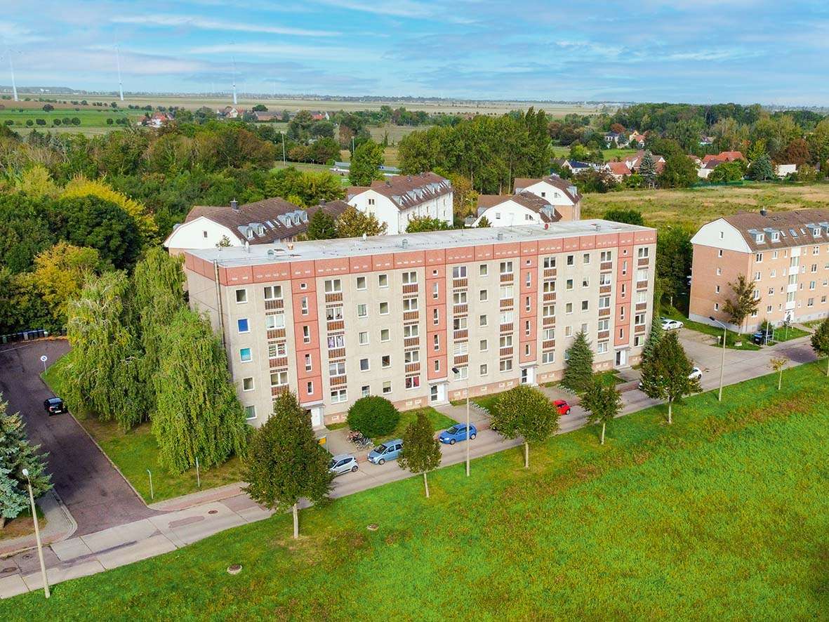 Mehrfamilienhaus mit 40 Wohnungen, Anhalt Bitterfeld Kreis – Bild 2