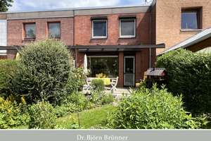 Gemütliches und gepflegtes Zuhause mit Gartenparadies zur Sonne und hervorragender Infrastruktur