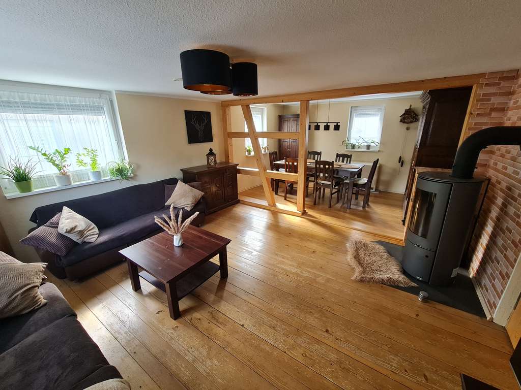 Immobilie in Friesenheim - Einfamilienhaus mit großem Ökonomiegebäude & Wohlfühlgarten in Heiligenzell OHNE MAKLER - Bild 3