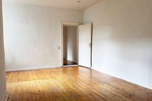 Charmante Altbauwohnung im beliebten Kreuzberger Kiez - 2-Zimmer mit Dielenboden, provisionsfrei – Reichenberger Straße 155, 10999 Kreuzberg, Berlin – Vorschaubild 4