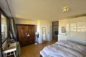 Sonnenverwöhnte modernisierte Wohnung, 2 Balkone, Tiefgarage, Gäste-WC, separate Dusche !  – Ostlandstrasse 49, 50858 Weiden, Köln – Vorschaubild 13