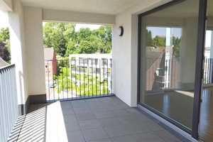 Moderne 3 Zimmer Wohnung mit EBK, Fußbodenheizung, Parkett, Loggia – An der Lingenmühle 2, 41061 Mönchengladbach – Vorschaubild 2