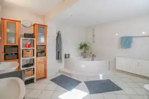 Charakterhaus in ruhiger Lage - für Handwerker und Macher, die beim Keller nicht zurückschrecken – Herzogtum Lauenburg (Kreis) – Vorschaubild 9