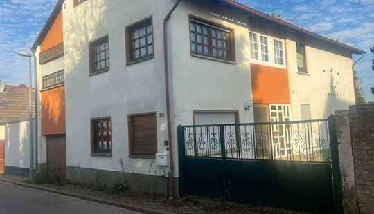 Bild von Freistehendes Haus plus ein großes Grundstück  in Framersheim