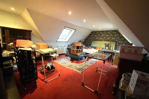 3 SEPARATE WOHNEINHEITEN MIT MAXIMALEM POTENZIAL! - 11 ZIMMER - 273 m² - 1000m² GRUNDSTÜCK – Die vollständige Adresse der Immobilie erhältst du vom Anbieter., 38108 Hondelage, Braunschweig – Vorschaubild 11