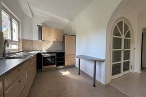 Großzügige Wohnung mit Vintage-Charakter – Die vollständige Adresse der Immobilie erhältst du vom Anbieter., 91054 Burgberg, Erlangen – Vorschaubild 4