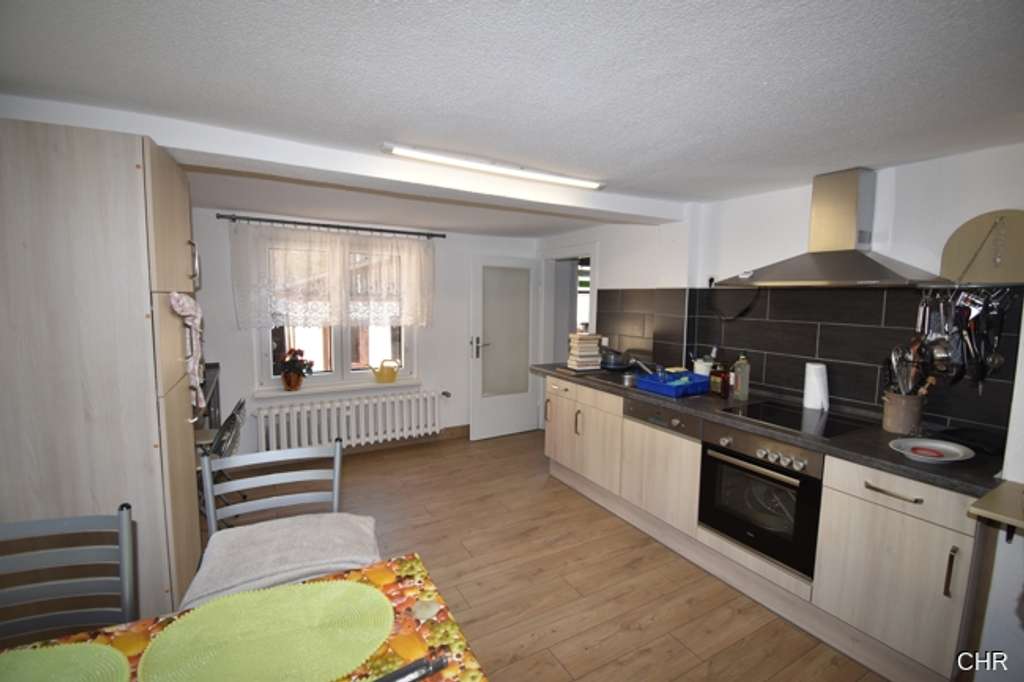 Immobilie in Ellrich - Platz für die größere Familie - überwiegend modernisiertes Ein- / Zweifamilienhaus in ruhiger Lage - Bild 2