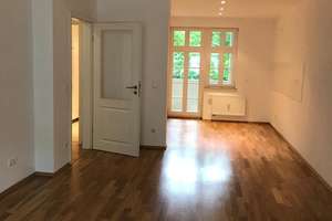 Leipzig-Engelsdorf | Stilvolle 3-Zimmer-Altbauwohnung mit Südbalkon in denkmalgeschütztem Altbau – Die vollständige Adresse der Immobilie erhältst du vom Anbieter., 4319 Engelsdorf, Leipzig – Vorschaubild 8