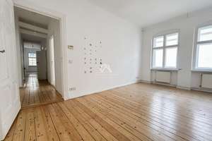 ALTBAUCHARME MIT POTENZIAL: 2-ZIMMER-WOHNUNG MIT BALKON IM 4.OG IN WILMERSDORF I PROVISIONSFREI – Mecklenburgische Straße 87/88, 10713 Wilmersdorf, Berlin – Vorschaubild 6