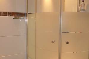 Ausgefallenes Appartement mit Einbauküche, Kaminofen und Stellplatz in Hofschaftslage von gräfrath – Obenflachsberg 11, 42653 Gräfrath, Solingen – Vorschaubild 7
