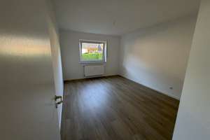 Provisionsfrei! Renoviert! 4-Zimmer-Wohnung mit Garten und Stellplatz! – 33739 Jöllenbeck, Bielefeld – Vorschaubild 16