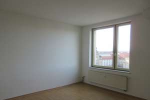 Schöne geräumige Wohnung mit Aufzug und Blick auf den Theaterplatz – Carolastraße  1, 9111 Zentrum, Chemnitz – Vorschaubild 12