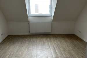 1-Zimmer-Dachgeschosswohnung in Düsseldorfs TOP Wohnlage – Düsseldorf – Vorschaubild 3