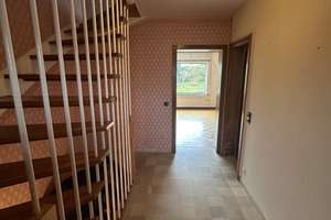 Renovierungsbedürftiges Reihenendhaus in SG "Kannenhof" auf einem Erbpachtgrundstück !!! – Alfred-Nobel-Str. 4, 42651 Solingen-Mitte, Solingen – Vorschaubild 5