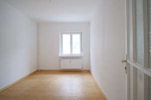 Charmante 3-Zimmer Wohnung  – gepflegte Anlage & modernisiertes Gebäude – Die vollständige Adresse der Immobilie erhältst du vom Anbieter., 10365 Lichtenberg (Ortsteil), Berlin – Vorschaubild 5