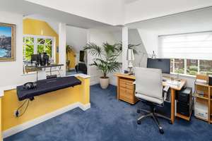 Property thumbnail 11