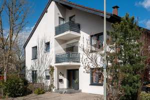 Individuelles Reihenendhaus: Viel Platz für Familie und Business – Die vollständige Adresse der Immobilie erhältst du vom Anbieter., 40885 Lintorf, Ratingen – Vorschaubild 1