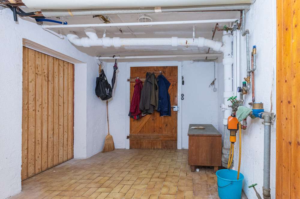 Immobilie in Appenweier - Ein Zuhause für Generationen! Solides Ein- / Zweifamilienhaus mit großer Terrasse - Bild 11