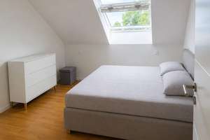 Charmante Dachgeschosswohnung mit offener Küche und Tageslichtbad – Die vollständige Adresse der Immobilie erhältst du vom Anbieter., 70186 Gablenberg, Stuttgart – Vorschaubild 3