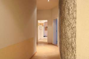 Bezugsfreie 4-Zi.-Maisonettewohnung mit Entwicklungspotenzial in urbaner Lage von Chemnitz-Kappel – Die vollständige Adresse der Immobilie erhältst du vom Anbieter., 9119 Kappel, Chemnitz – Vorschaubild 3