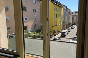 Lichtdurchflutete 2,5-Zimmer-Wohnung mit 2 Balkonen am Hölderlinplatz – Kornbergstr 50, 70176 Hölderlinplatz, Stuttgart – Vorschaubild 5