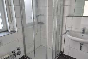 Helle, moderne 2-Zimmer-Wohnung mit offener Küche und Terrasse – Alt Str. 49, 52066 Trierer Straße, Aachen – Vorschaubild 3