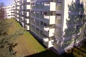 1 Gehminute vom Lerchenauer See entfernt: Charmante 3-Zimmer-Wohnung