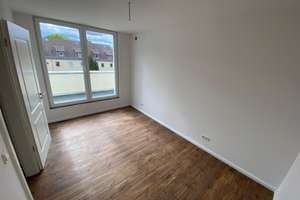 Neuwertige 2-Zimmer Dachgeschosswohnung mit Balkon in Eißendorf