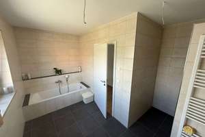 Moderne Doppelhaushälfte zur Miete mit 6 Zimmern in Erlangen-Steudach – 91056 Steudach, Erlangen – Vorschaubild 8