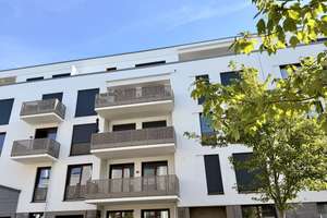 Geräumige 4 ZI. Wohnung im Belsenpark Oberkassel – Die vollständige Adresse der Immobilie erhältst du vom Anbieter., 40549 Oberkassel, Düsseldorf – Vorschaubild 2