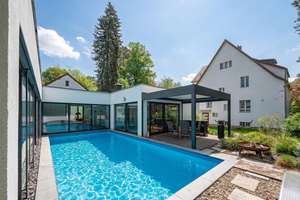 2 Häuser 1 Lebensentwurf: stilvolle Villa + moderner Bungalow | Pool | nur 1,9% Provision – Die vollständige Adresse der Immobilie erhältst du vom Anbieter., 13465 Frohnau, Berlin – Vorschaubild 12