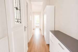 3-Zimmer-Wohnung mit Balkon, Bad mit Wanne/Dusche und grünem Innenhof – Wichernstraße 23, 4318 Anger-Crottendorf, Leipzig – Vorschaubild 2