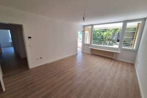 4 Zimmer Wohnung mit Balkon und Aufzug