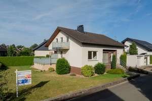 Einfamilienwohnhaus in Wewer mit Garage und Keller! – 33106 Wewer, Paderborn – Vorschaubild 3
