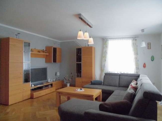 Immobilie in Klipphausen - Haus mit Platz für 2 Familien und Hobbies - Bild 3