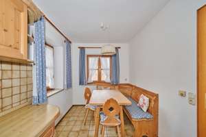 Idyllisches Hanghaus mit Einliegerwohnung, PV-Anlage und Ausblick in Bogen – Die vollständige Adresse der Immobilie erhältst du vom Anbieter., 94327 Bogen – Vorschaubild 12