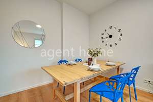 MÖBLIERT - ALTBAUCHARME - Gemütliche Wohnung mit Loggia – Die vollständige Adresse der Immobilie erhältst du vom Anbieter., 70176 Rosenberg, Stuttgart – Vorschaubild 8
