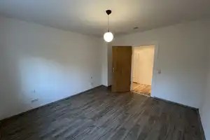 OFFENE Besichtigung am 15.3. um 12:00 Uhr - Attraktive 2-Zimmer-Wohnung in ruhigem 5 Parteien Haus – Am Hagen 19, 42855 Remscheid – Vorschaubild 9