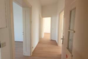 * NEU RENOVIERT - SOFORT BEZUGSFÄHIG * charmante 3-Zi.-ALTBAU-Wohnung in ausgezeichneter CITYLAGE * – Aufseßplatz 6, 90459 Galgenhof, Nürnberg – Vorschaubild 7