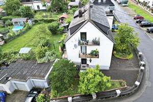 Gepflegtes Drei- bis Vierfamilienhaus mit 3 Garagen in ruhiger Lage von Friedrichsthal – Die vollständige Adresse der Immobilie erhältst du vom Anbieter., 66299 Friedrichsthal – Vorschaubild 3