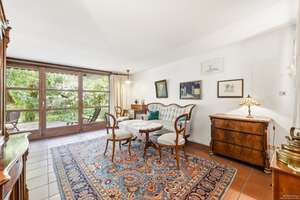 Stadtnah und direkt am Park! Familienheim mit spannender Architektur, 7 Zimmern und Garten – Die vollständige Adresse der Immobilie erhältst du vom Anbieter., 93051 Großprüfening-Dechbetten-Königswiesen, Regensburg – Vorschaubild 6